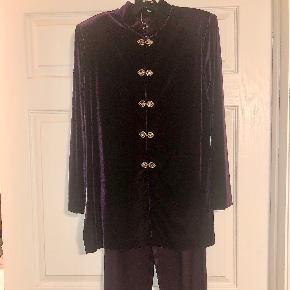 Elegant evening pantsuit, deep burgundy velvet tunic with satin pants